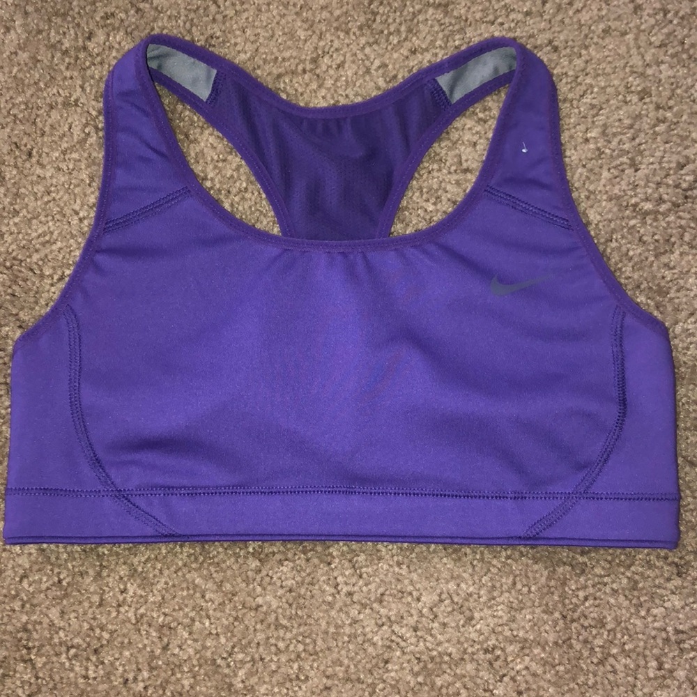 New Women’s Nike Sports Bra Size S